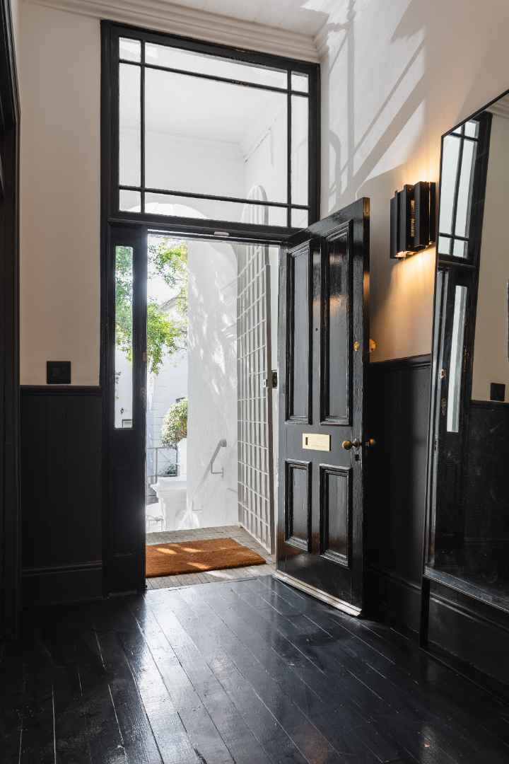 3 Bedroom Property for Sale in Oranjezicht Western Cape